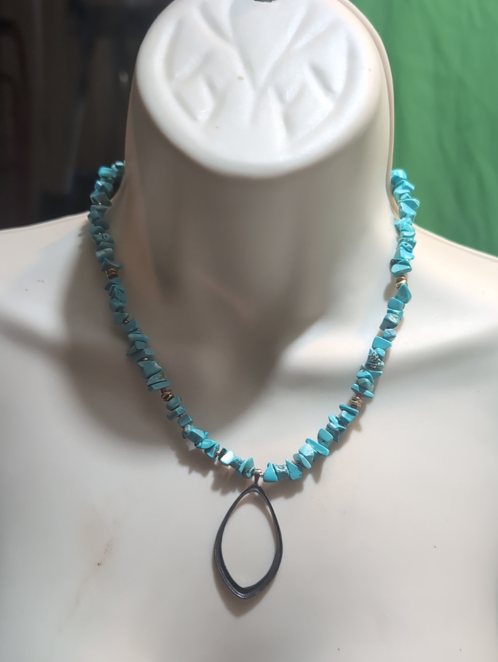 Peyote Bird Turquoise Chip Necklace with Silver Teardrop Pendant NEW